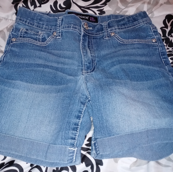 Girls shorts - Picture 1 of 3